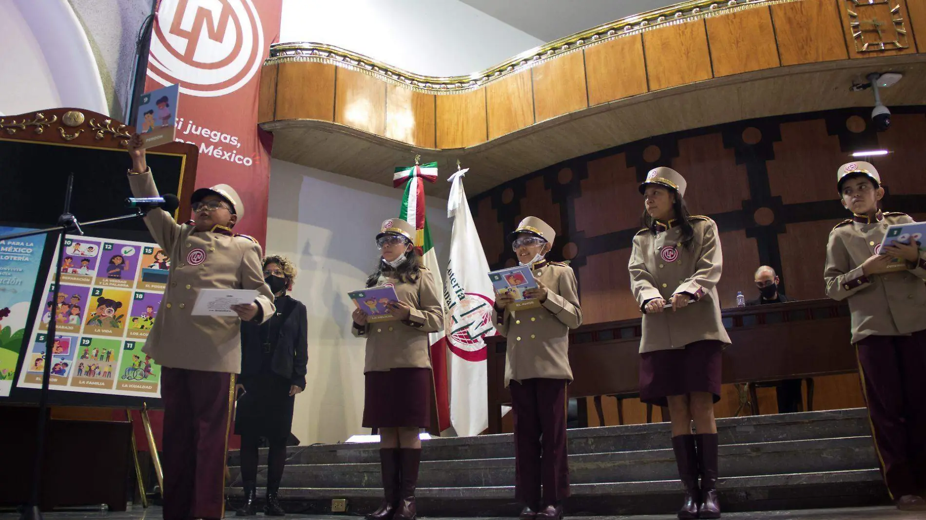 Niños gritones de la Loteria Nacional